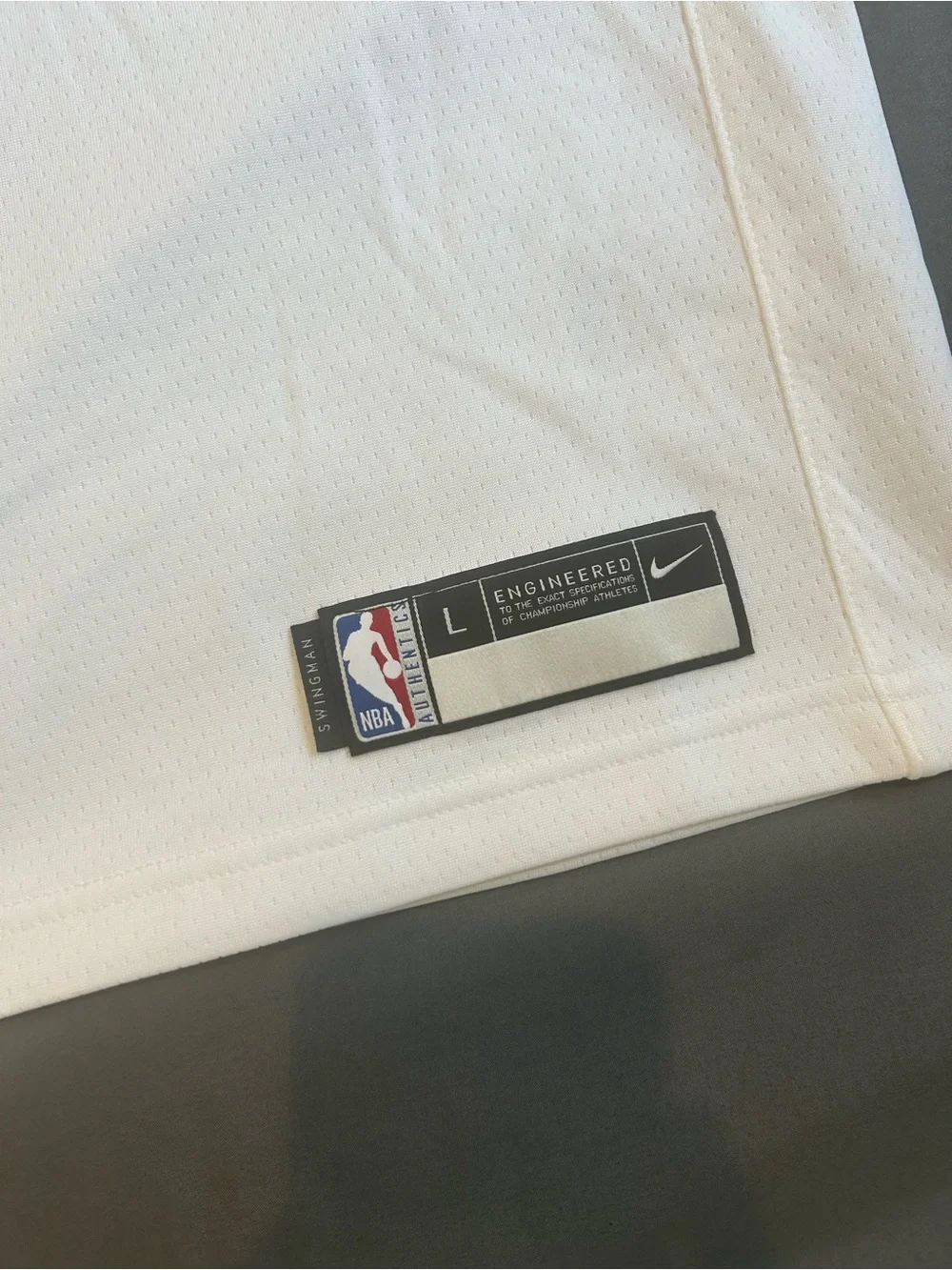 Authentic Nike / NBA / New York Knicks Swingman Jersey (GREAT CONDITION)